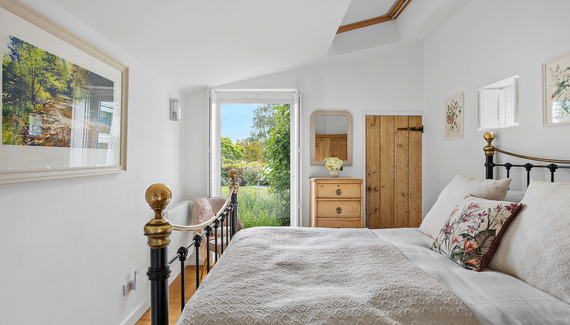Cheyne Cottage - Gallery