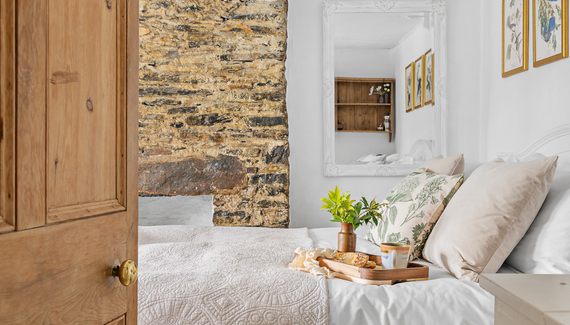 Cheyne Cottage - Gallery