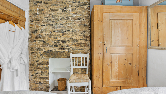 Cheyne Cottage - Gallery