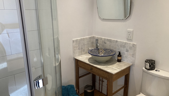 Frizenham Farmhouse B&B - Gallery