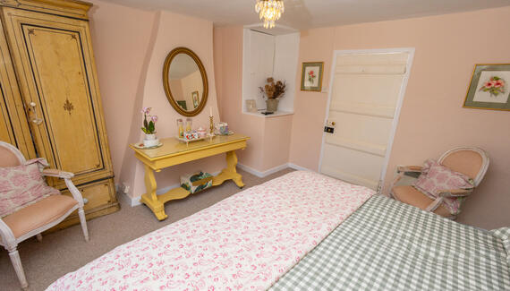 Quintessential B&B - Gallery