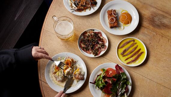 The Fleur de Lys - Gallery