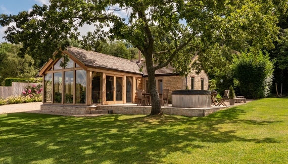 Dryhill Vineyard Cottage - Gallery