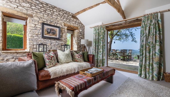 Dryhill Vineyard Cottage - Gallery