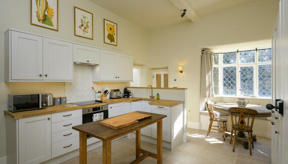 Hollybush Cottage at Badminton Estate - Gallery
