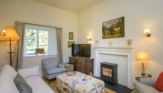Hollybush Cottage at Badminton Estate - Gallery