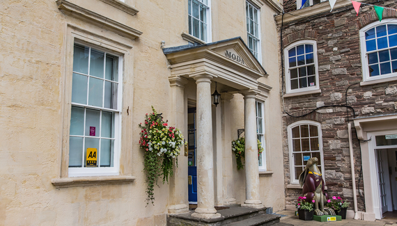 The Moda House - gallery