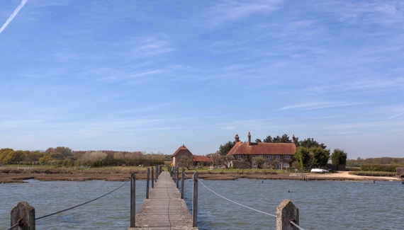 Gins Barn - Gallery