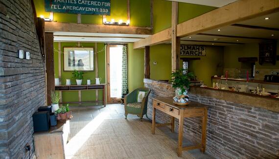 Cothill Barn - Gallery