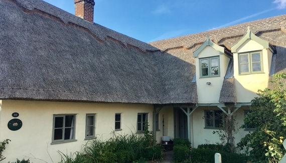 Thatched Cottage - Gallery
