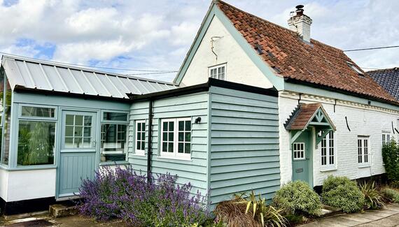 The Beekeeper’s Cottage - Gallery