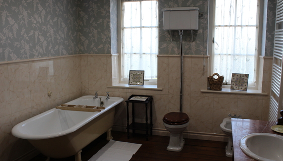 Yearle House - Gallery