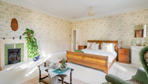 Fyfield Manor - Gallery