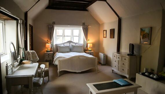 Fyfield Manor - Gallery