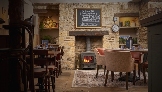 The Trout at Tadpole Bridge - Gallery