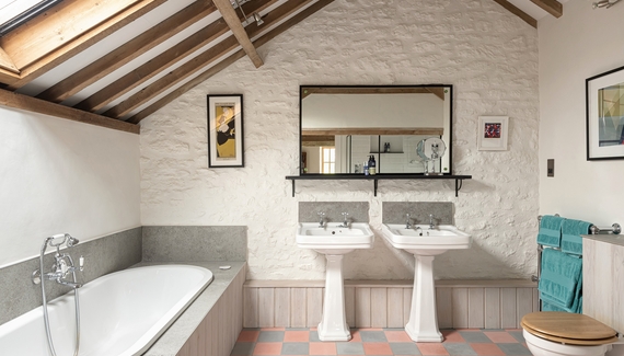 Court Farm Barn - Gallery