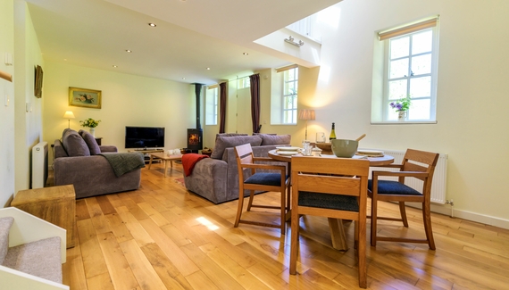 Holmwood Coach House - gallery