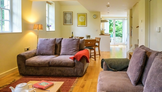 Holmwood Coach House - gallery
