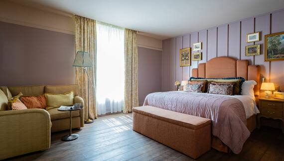 The Ragged Robin - Gallery