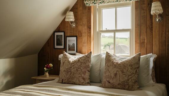 The Black Horse - Gallery