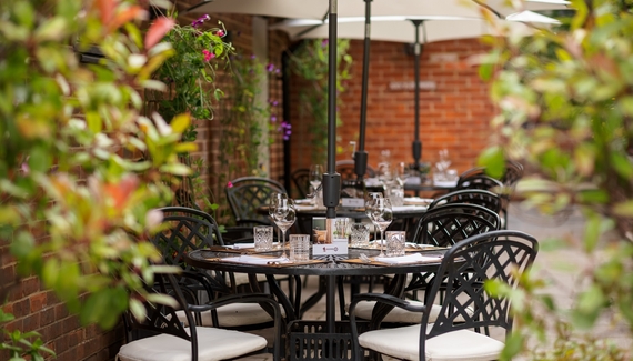 Red Lion at East Chisenbury - Gallery