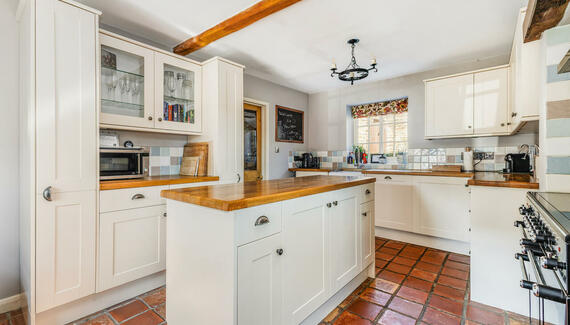 Yew Tree Cottage Westow - Gallery