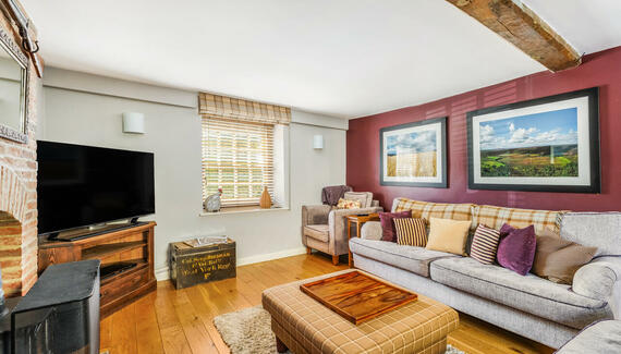 Yew Tree Cottage Westow - Gallery