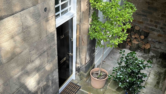 Garden Apartment, St Bernard's Crescent - Gallery