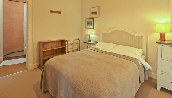 Longshot Cottage - Gallery