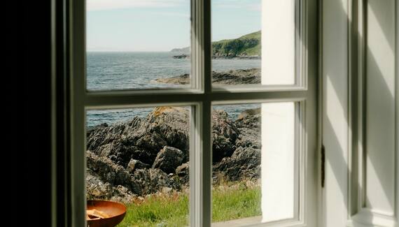 Eilean Sionnach Lighthouse Cottage - Gallery