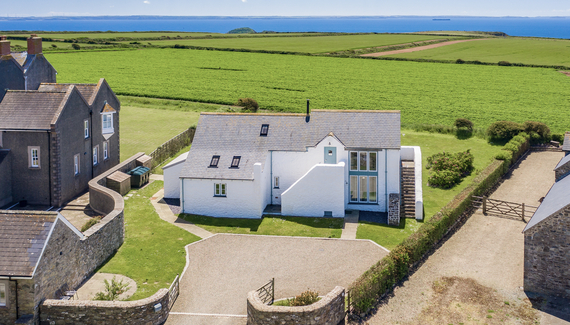 Carreg Wen - Gallery