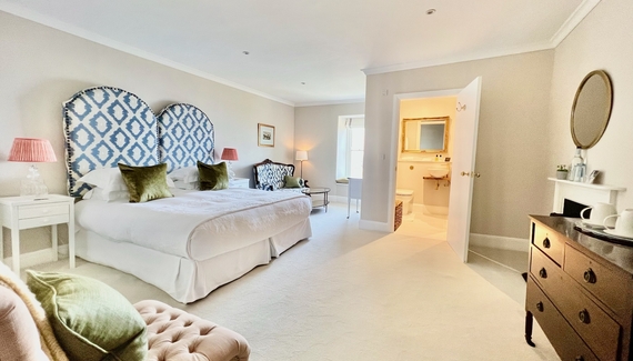 The Manor Town House - gallery