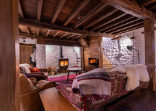 Lofftwen Longhouse