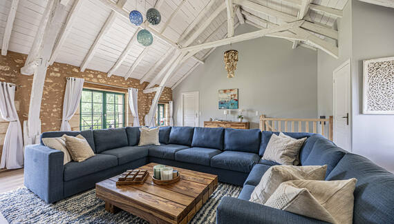 La Mouy - Gallery