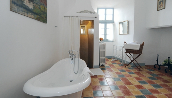 Château Royal de Saint-Saturnin - Gallery
