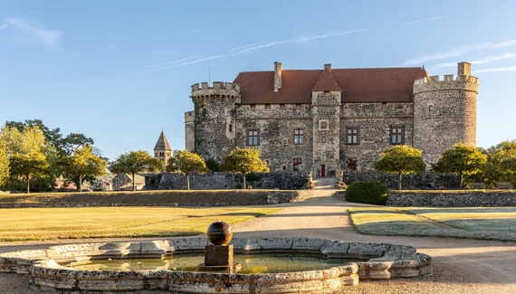 Château Royal de Saint-Saturnin - Gallery