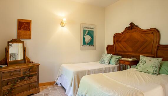 Le Manoir Retreat - The Wing - Gallery
