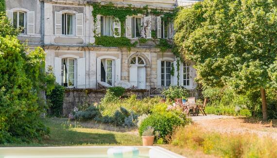 Les Volets Blancs - Gallery