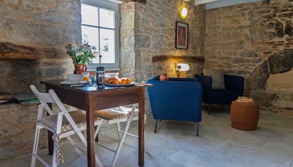 Les Mirabelles - Gallery