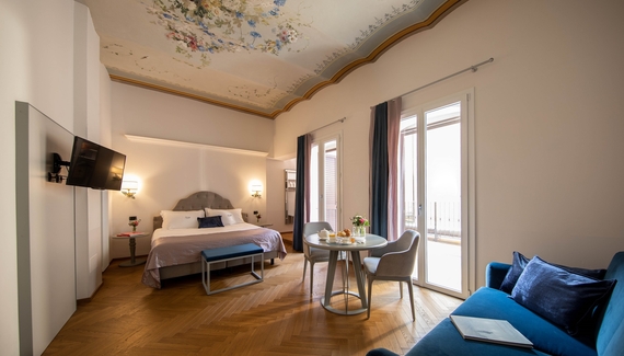 Hotel Touring - Gallery