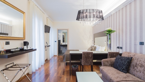 Hotel Touring - Gallery