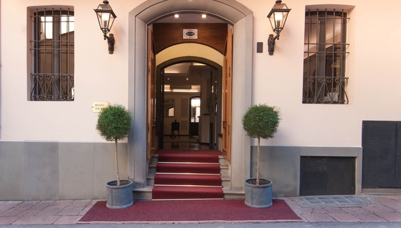 Hotel Touring - Gallery