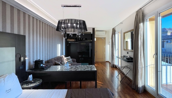 Hotel Touring - Gallery