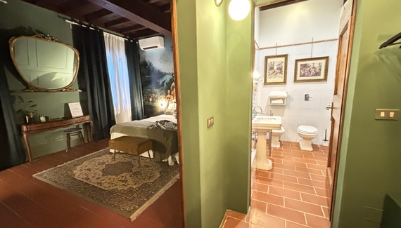 La Celeste Galeria - Gallery