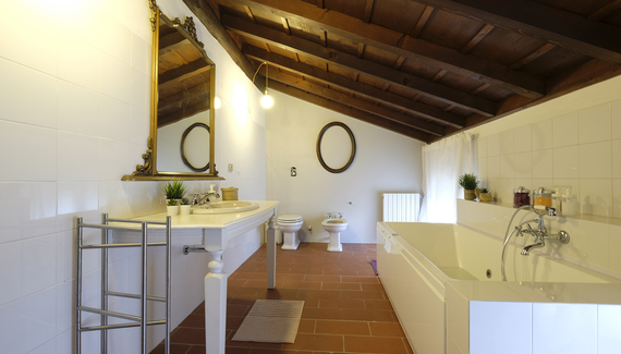 La Celeste Galeria - Gallery