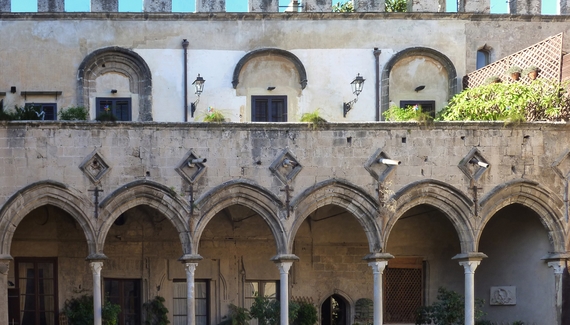 Palazzo Ajutamicristo - Gallery
